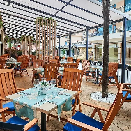 Semesteranläggning (resort) Hi Imperial 4*