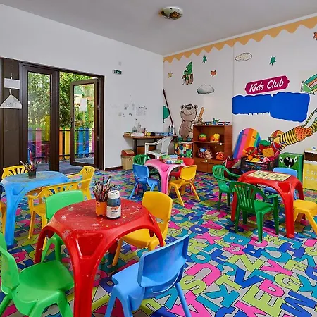 Hi Imperial 4* Sluneční pobřeží