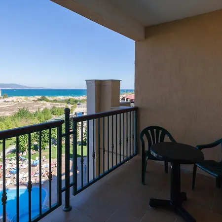 Hi Imperial リゾート